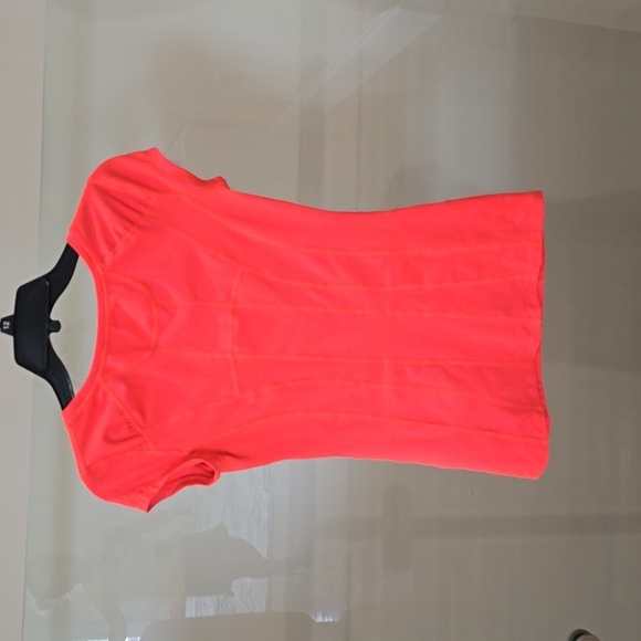 Women's top - Picture 4 of 7